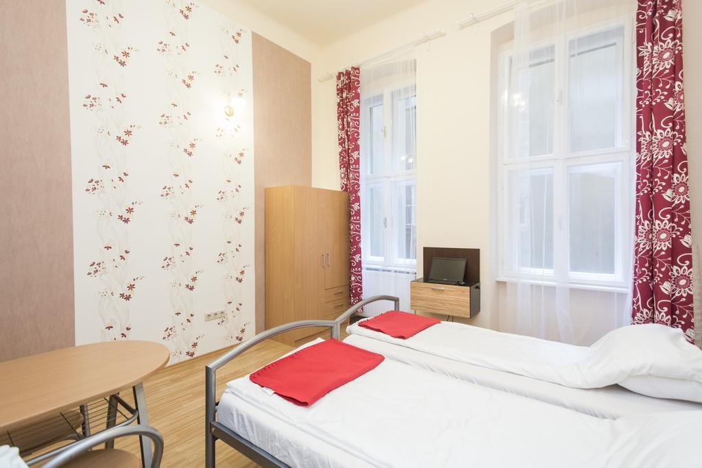 Riverside City Budapest Luaran gambar